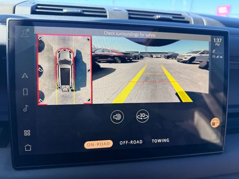 Used 2024 Land Rover Defender 130 X-Dynamic SE image 24