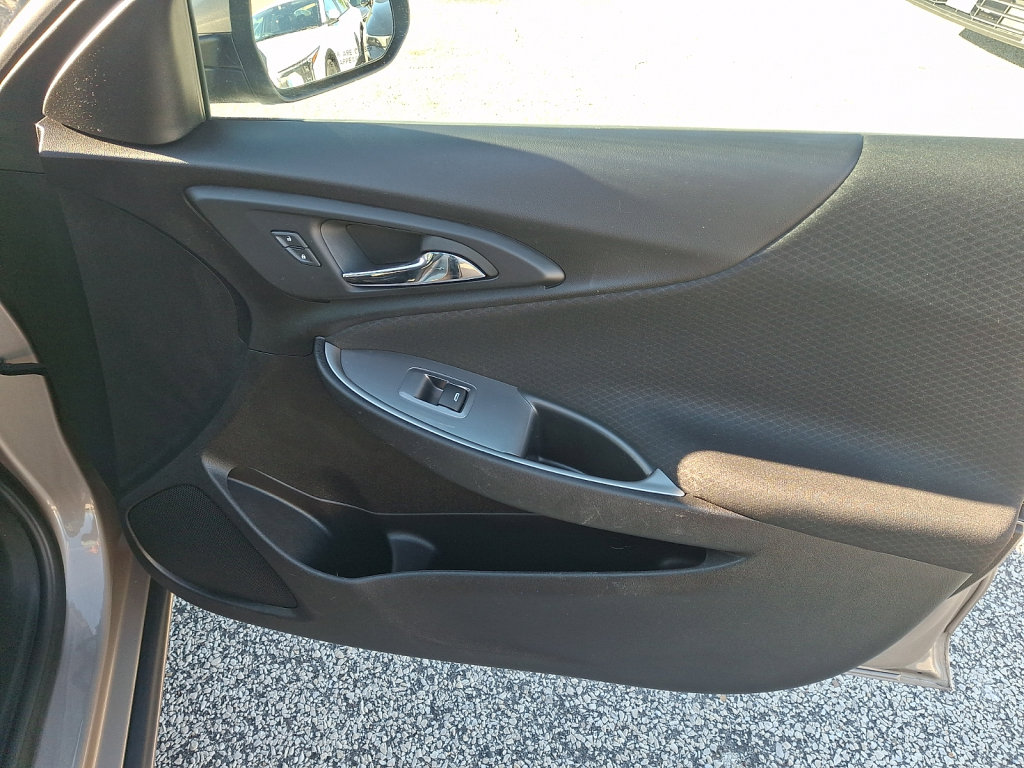 Used 2025 Chevrolet Malibu LT FWD image 10