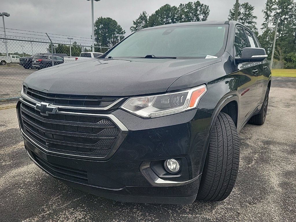 Used 2020 Chevrolet Traverse Premier w/ Redline Edition FWD image 2