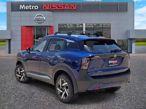 New 2026 Nissan Kicks SV w/ Cold Weather Package FWD image 4