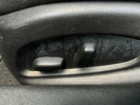 Used 2017 Chevrolet Camaro LT image 10