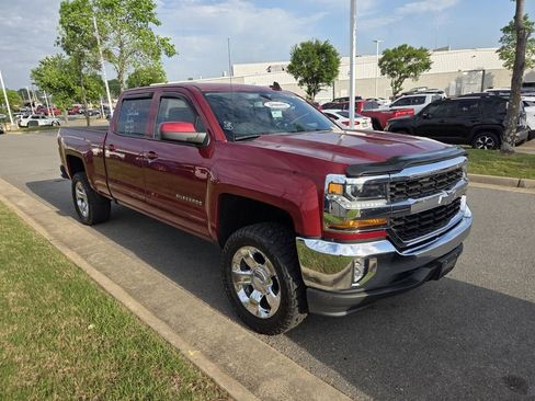 Used 2018 Chevrolet Silverado 1500 LT w/ All Star Edition image 2