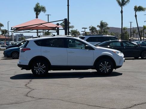 Used 2018 Toyota RAV4 LE w/ All Weather Liner Package FWD image 4