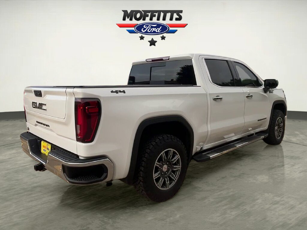 Used 2022 GMC Sierra 1500 SLT w/ SLT Premium Plus Package AWD/4WD image 5
