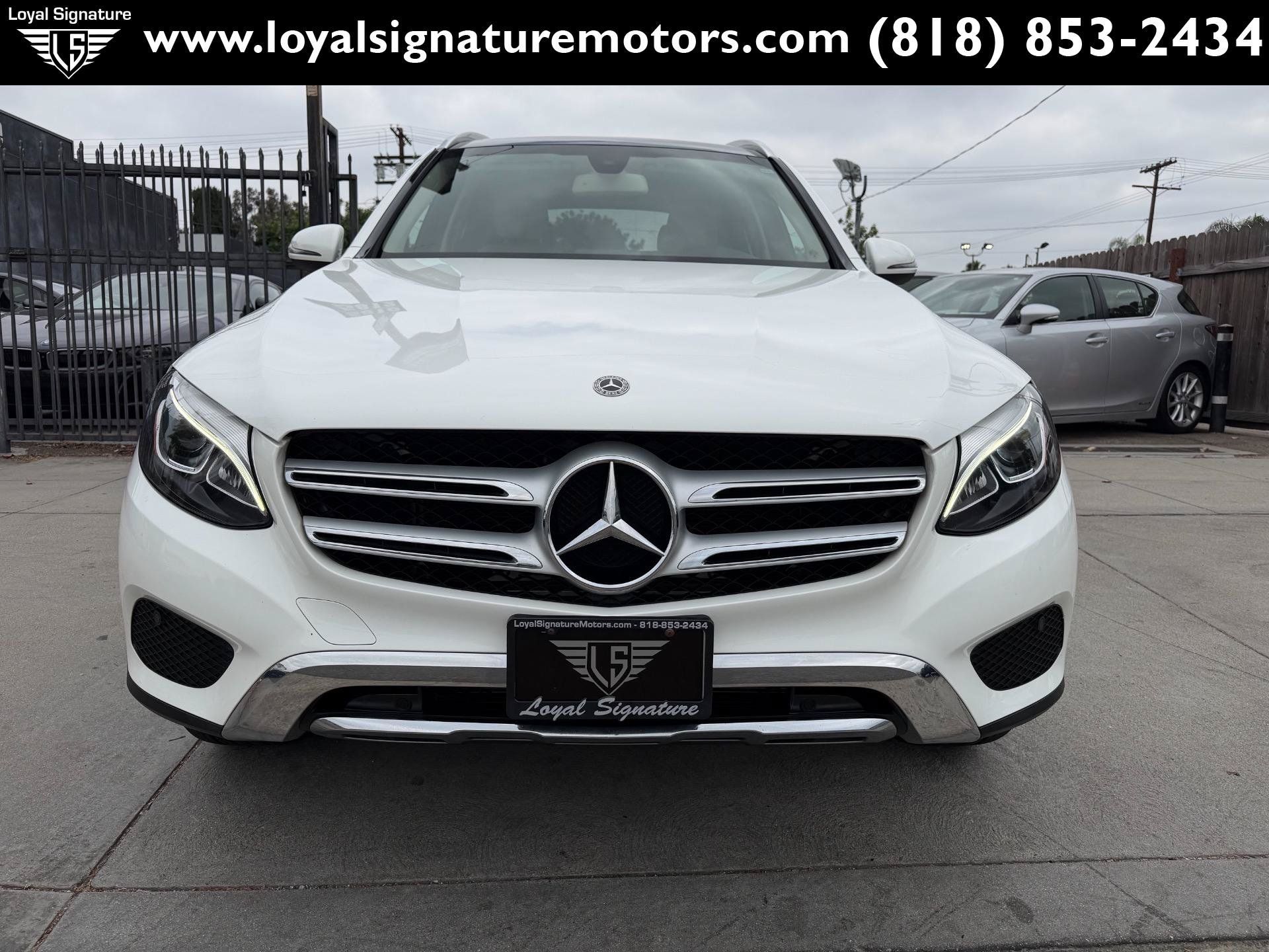 Used 2019 Mercedes-Benz GLC 350e 4MATIC image 2