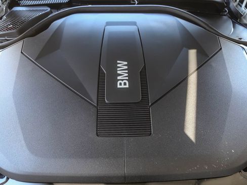 New 2027 BMW i5 eDrive40 w/ M Sport Package RWD image 21