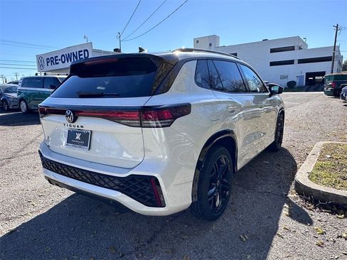 New 2026 Volkswagen Tiguan SE R-Line image 7