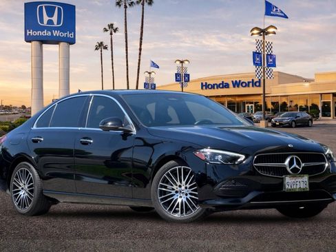 Used 2024 Mercedes-Benz C 300 Sedan image 2