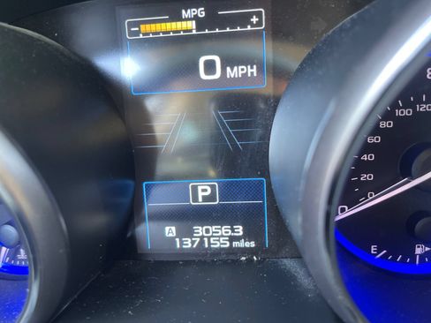 Used 2017 Subaru Outback 2.5i Touring w/ Popular Package #5A AWD/4WD image 39