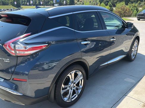 Used 2015 Nissan Murano Platinum w/ Platinum Technology Package AWD/4WD image 3