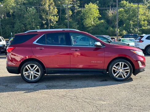 Used 2019 Chevrolet Equinox Premier FWD image 3