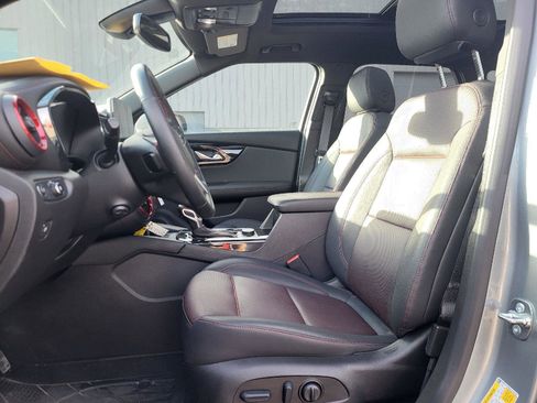 Certified 2025 Chevrolet Blazer RS w/ Enhanced Convenience Package image 9