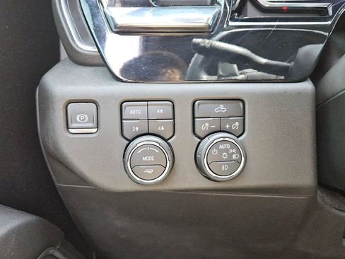 Used 2023 Chevrolet Silverado 1500 RST w/ Z71 Off-Road Package image 26