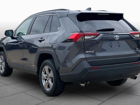 Used 2023 Toyota RAV4 LE AWD/4WD image 12