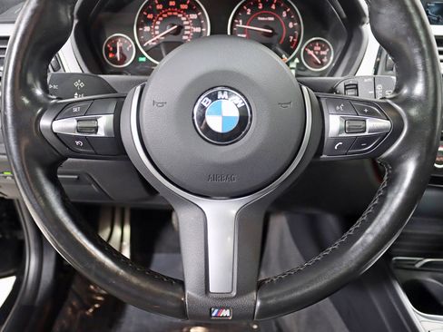 Used 2019 BMW 330i xDrive Wagon 330i xDrive M SPORT w/ M Sport Edition image 18