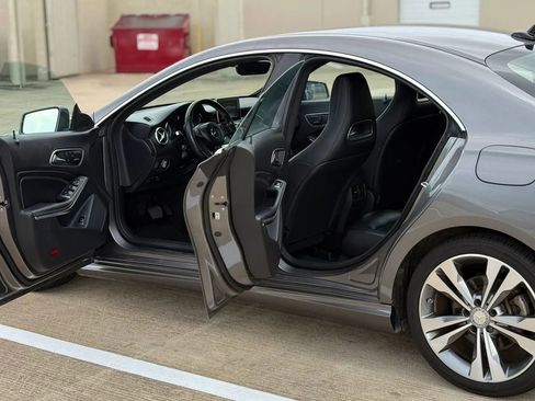 Used 2015 Mercedes-Benz CLA 250 image 11