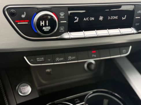 Used 2023 Audi A4 2.0T Premium Plus w/ Premium Plus Package image 17