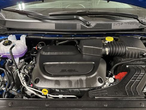 New 2026 Chrysler Pacifica Select w/ S Appearance Package FWD image 24