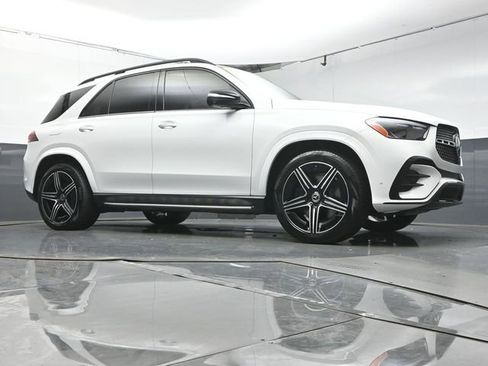 Used 2025 Mercedes-Benz GLE 450e 4MATIC image 33