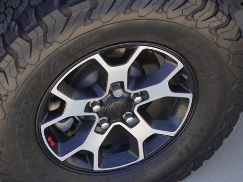 Used 2022 Jeep Wrangler Unlimited Rubicon w/ LED Lighting Group image 8