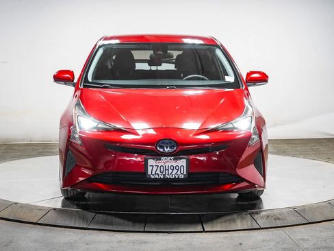 Certified 2017 Toyota Prius Two w/ Carpet Mat Package image 4