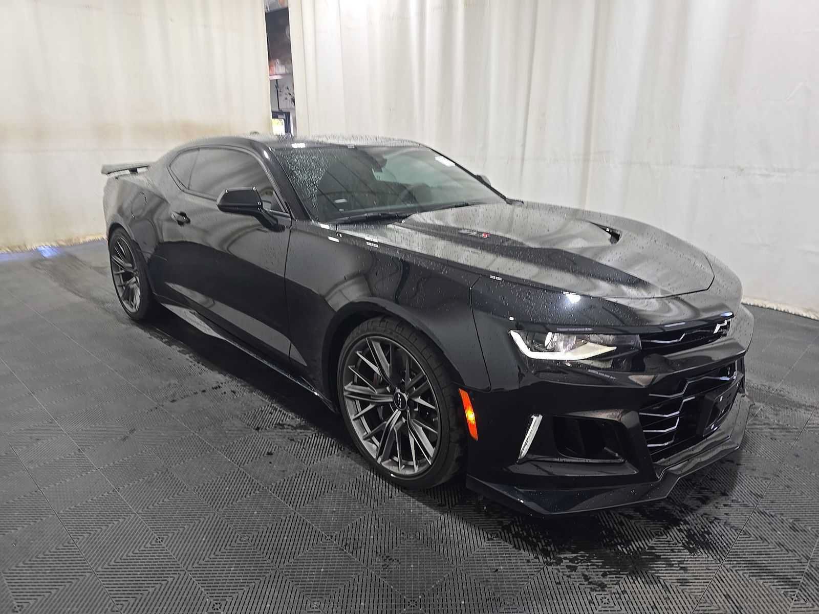 Used 2022 Chevrolet Camaro ZL1 RWD image 6
