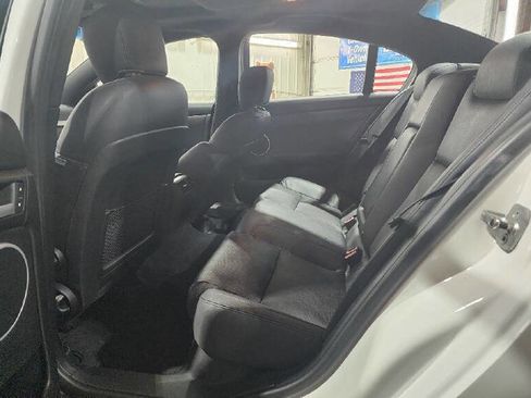 Used 2009 Pontiac G8 w/ Premium Package image 10