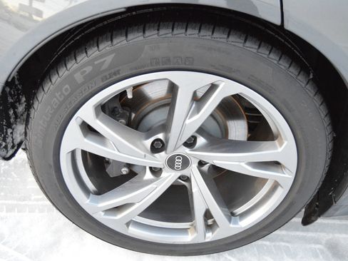 Used 2023 Audi e-tron GT Premium Plus image 11