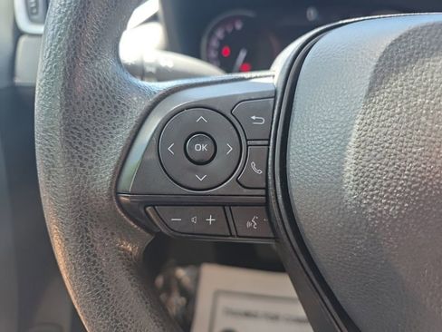 Used 2024 Toyota RAV4 XLE FWD image 21
