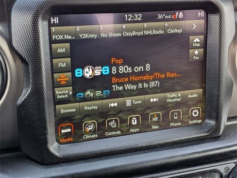 Certified 2022 Jeep Gladiator Sport image 22