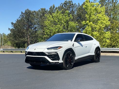 Used 2022 Lamborghini Urus image 14