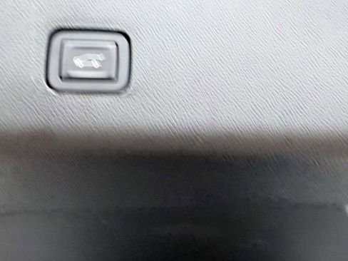 Certified 2023 Chevrolet Traverse LT image 10