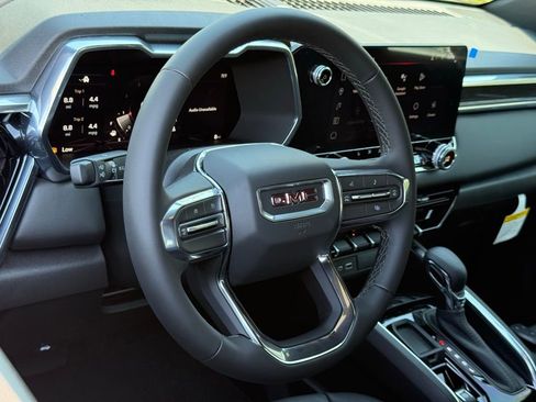 New 2026 GMC Canyon Elevation w/ Convenience Package image 15