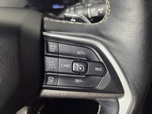 Used 2021 Jeep Grand Cherokee L Limited w/ Trailer Tow Group (B) AWD/4WD image 17