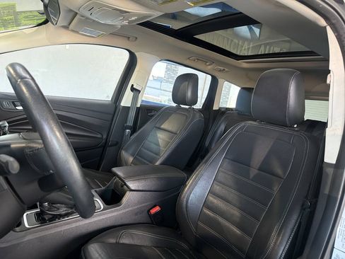 Used 2018 Ford Escape SEL w/ Canadian Touring Package FWD image 18
