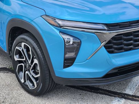 Used 2025 Chevrolet Trax RS w/ Driver Confidence Package FWD image 9
