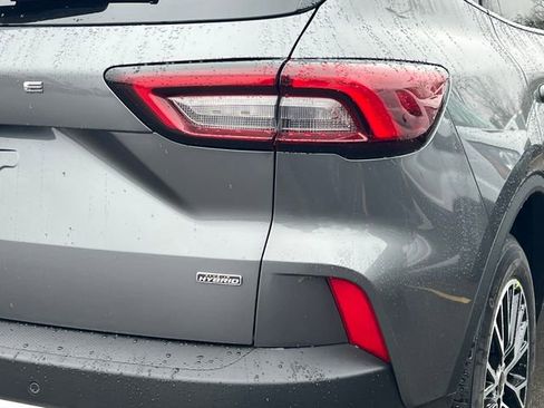 New 2026 Ford Escape SE image 7