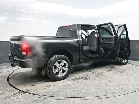 Used 2018 RAM 1500 Express w/ Express Value Package image 43