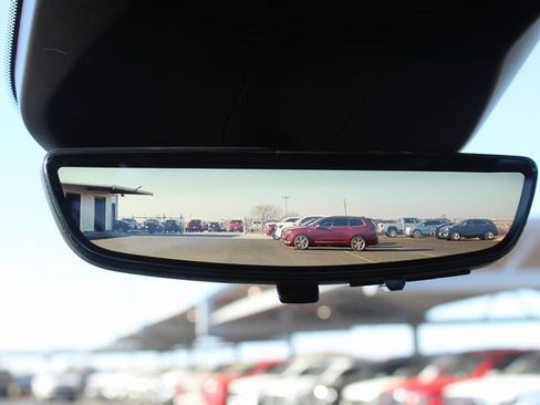 Used 2023 Cadillac Escalade Premium Luxury image 43