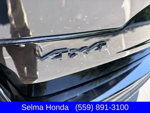 Used 2025 Jeep Grand Cherokee Altitude AWD/4WD image 23