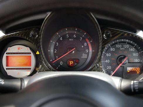 Used 2012 Nissan 370Z Coupe RWD image 23