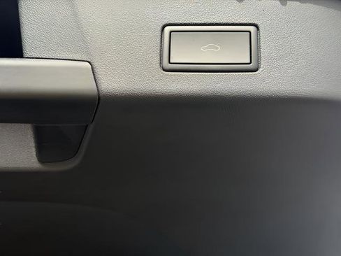 Used 2023 Volkswagen ID.4 Pro S image 36