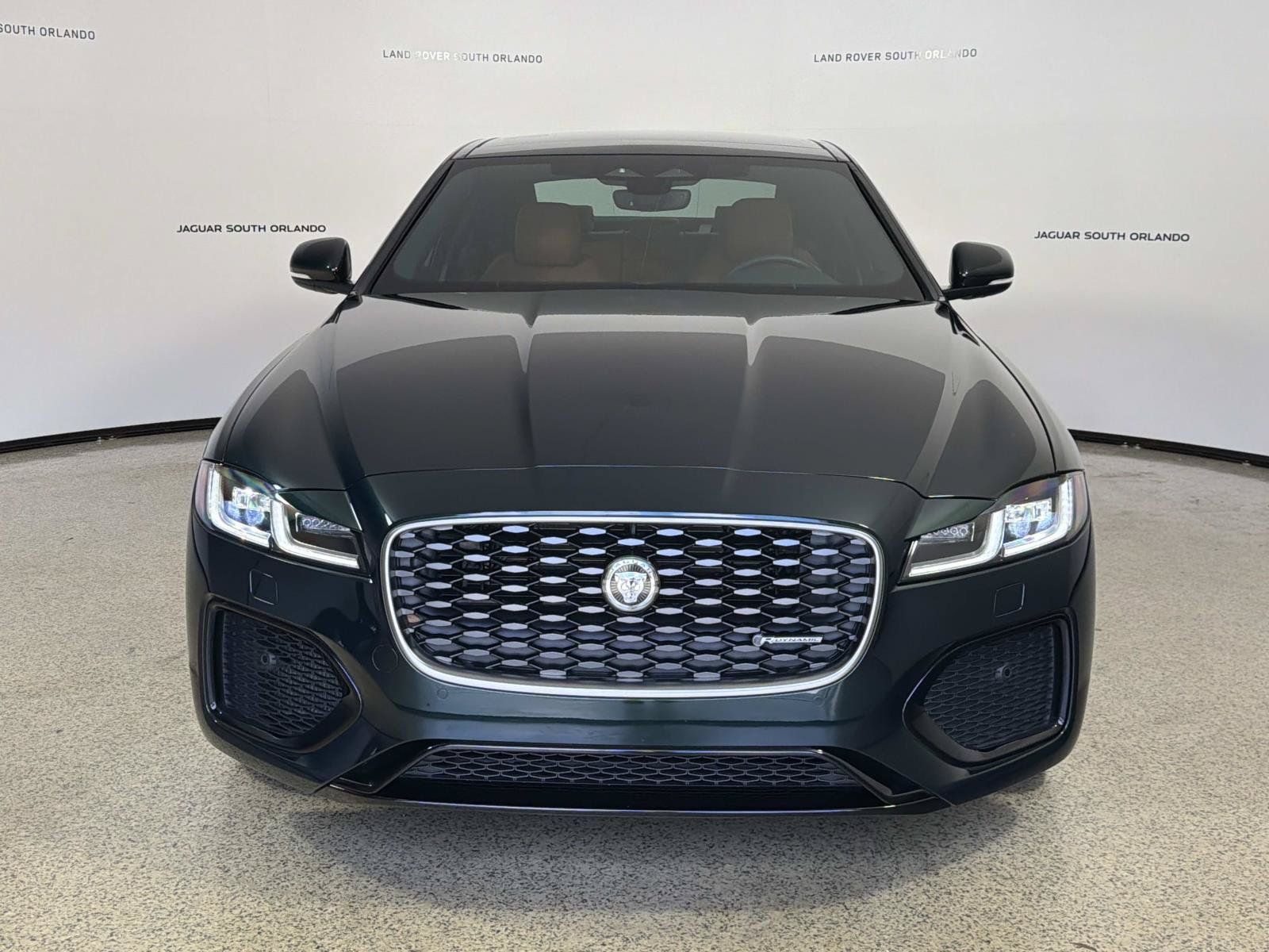 Certified 2024 Jaguar XF R-Dynamic SE AWD/4WD image 8