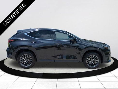 Used 2025 Lexus NX 250 FWD w/ Accessory Package (Z1) image 3