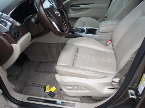 Used 2014 Cadillac SRX Luxury w/ Driver Awareness Package FWD image 19