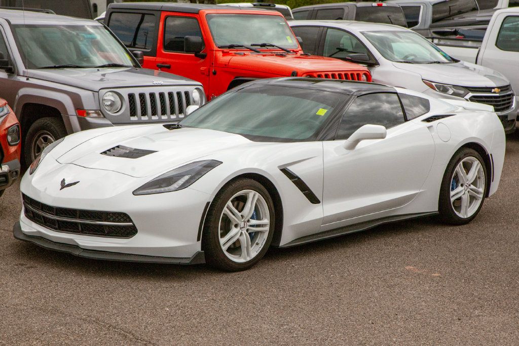 Used 2016 Chevrolet Corvette Stingray Coupe RWD image 9