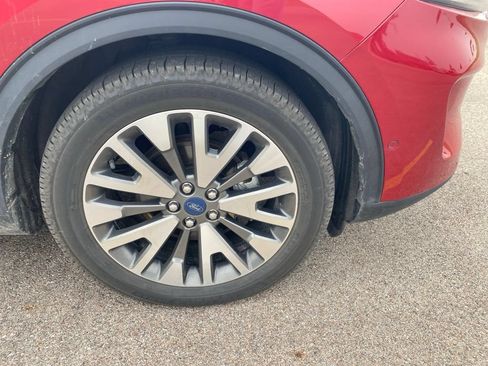Used 2020 Ford Escape Titanium FWD image 6