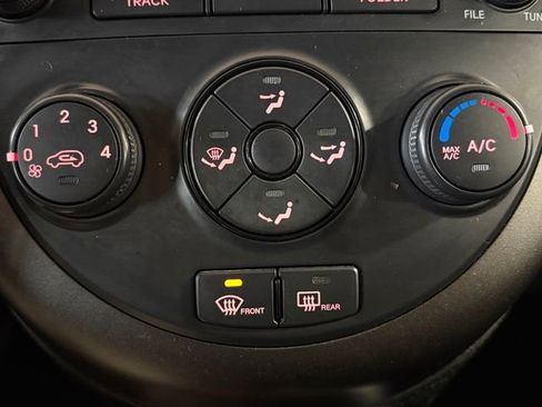 Used 2012 Kia Soul + image 27