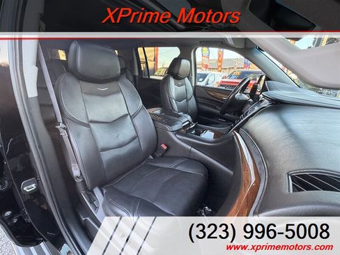 Used 2016 Cadillac Escalade ESV Luxury image 39