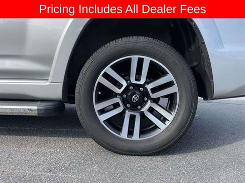 Used 2021 Toyota 4Runner Limited AWD/4WD image 9